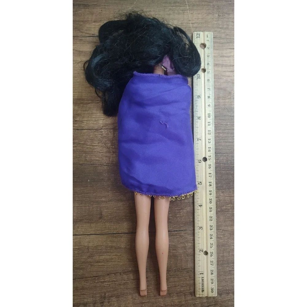 Disney 1990s ESMERALDA Doll Hunchback of Notre Dame Mattel Cape D103